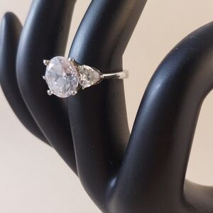 Elegant Sterling Silver Women's Ring